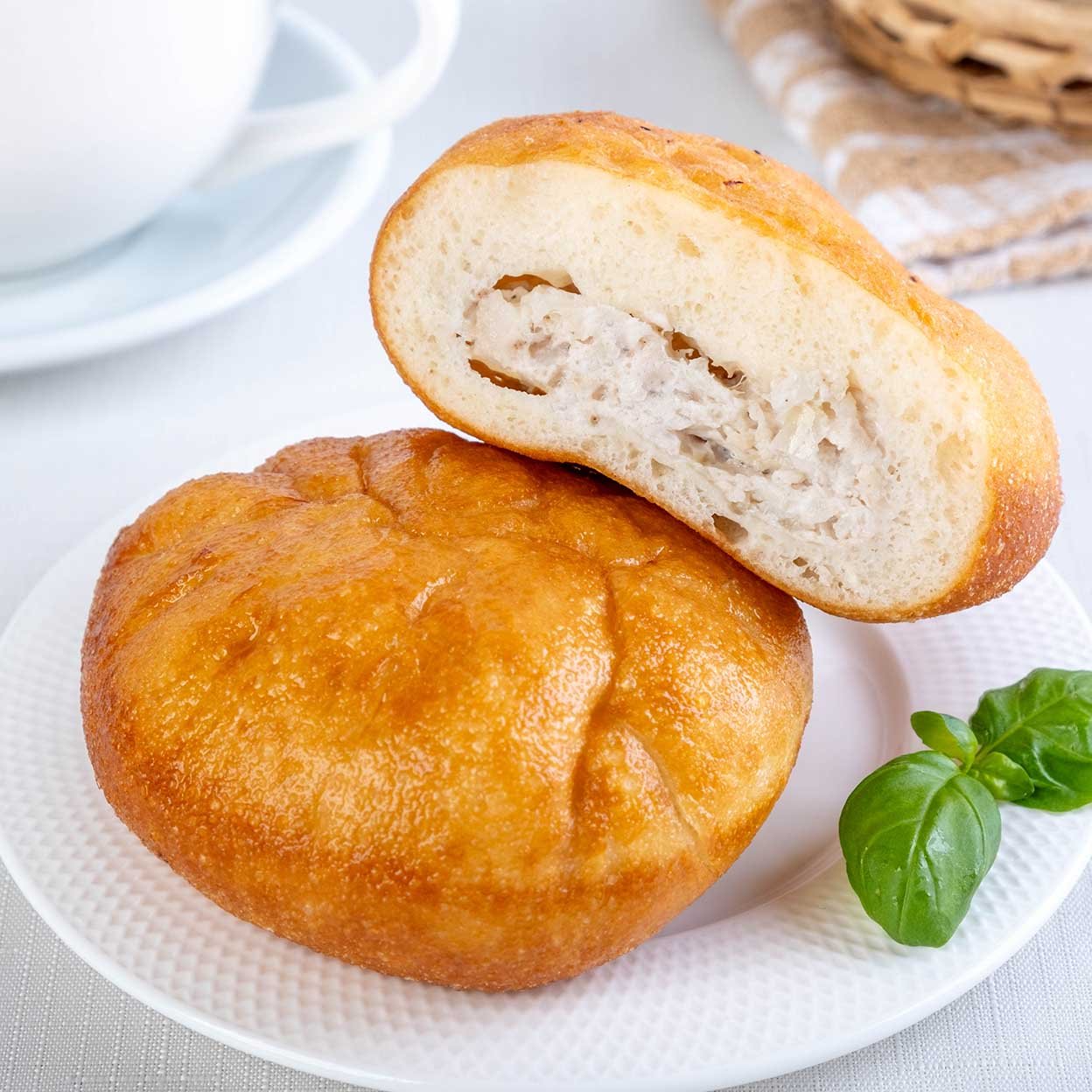 Беляш с курицей